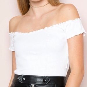 BRANDY MELVILLE ANYA WHITE OFF THE SHOULDER TOP